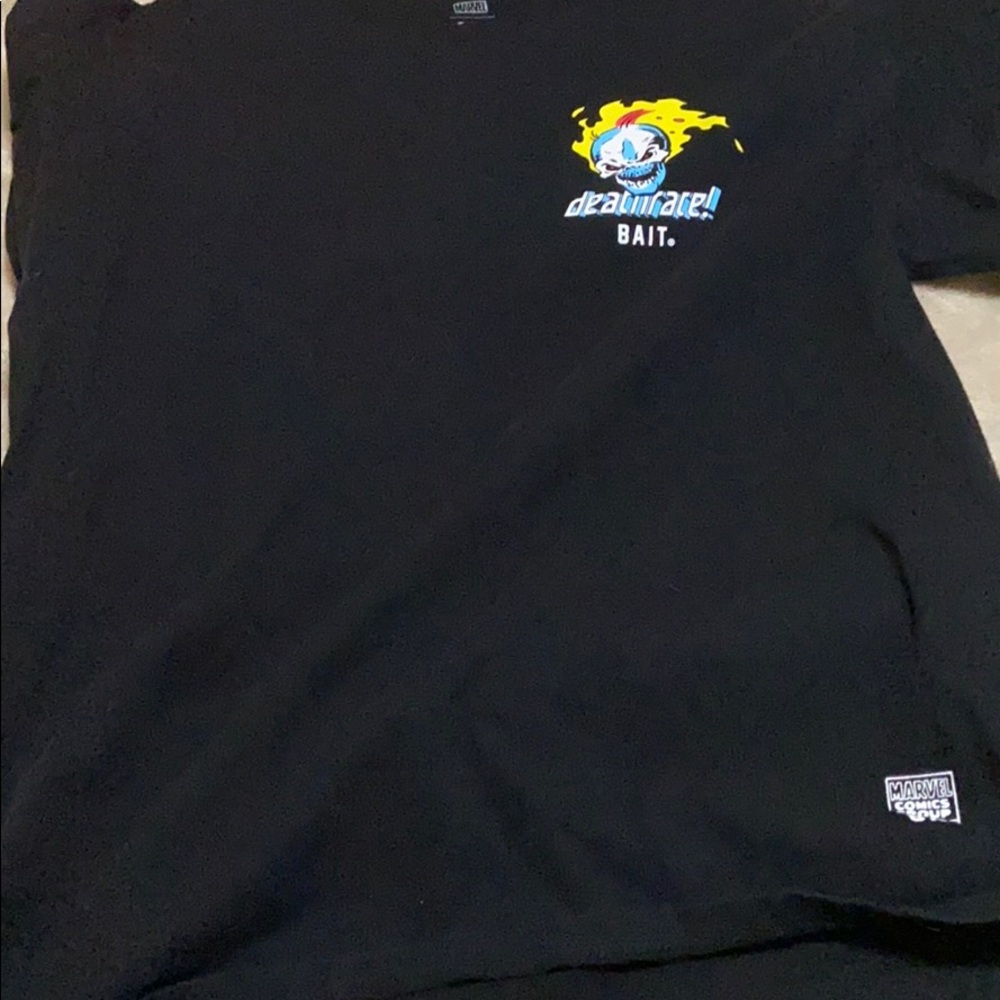 bait marvel tee size large